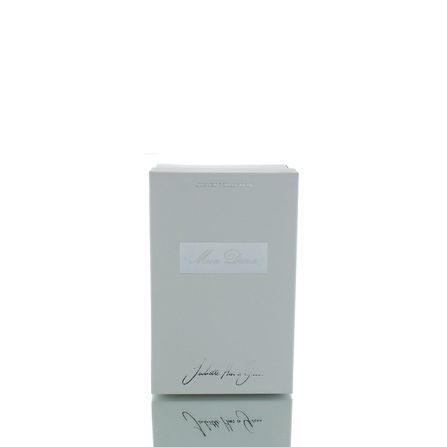 Juliette tiene una danza lunar con pistola para mujer